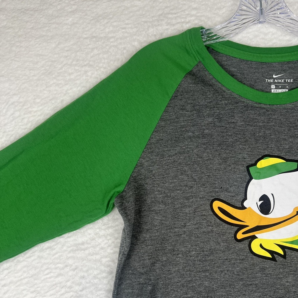 NWT‎ Nike Dri-Fit NCAA Oregon Ducks Green Gray 3/4 Sleeve Raglan Tee Women's M - Picture 3 of 16